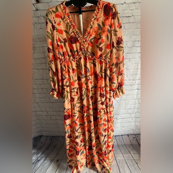 Dresses & Skirts - Long Floral Dress